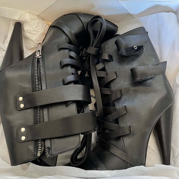 Isabel Marant leather buckle boots - Picture 2 of 3